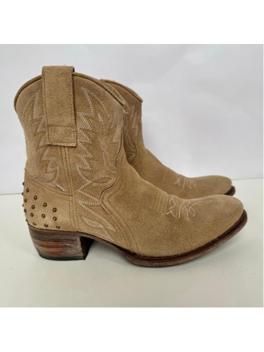 Sendra Suede Western Ankle Boots Size 37 Tan Embroidered Studded cowboy - Picture 4 of 10